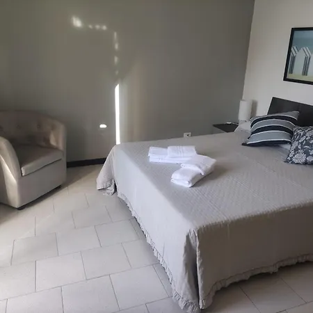 Traveller House アパート