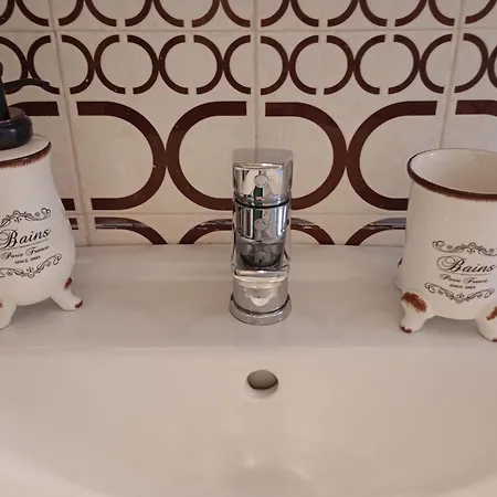 Traveller House アパート