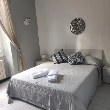 Traveller House * Специя