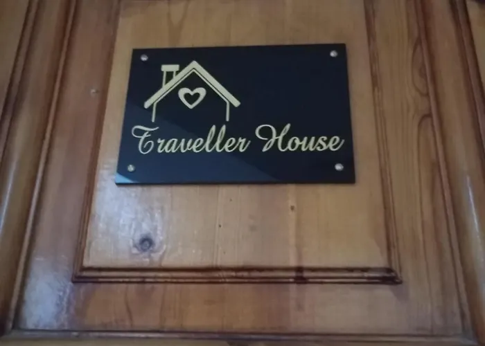 아파트 Traveller House